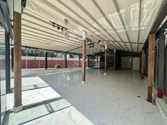 Örnekköy'de Denize Yürüme Mesafesinde Kiralık Dükkan — görsel 2