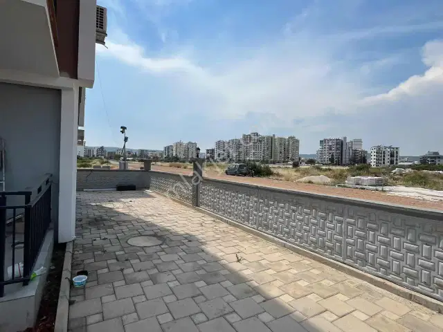 Tramvay Durağına 300 M Sıfır 2+1 Çift Balkon Ayrı Mutfak İskanlı — görsel 3