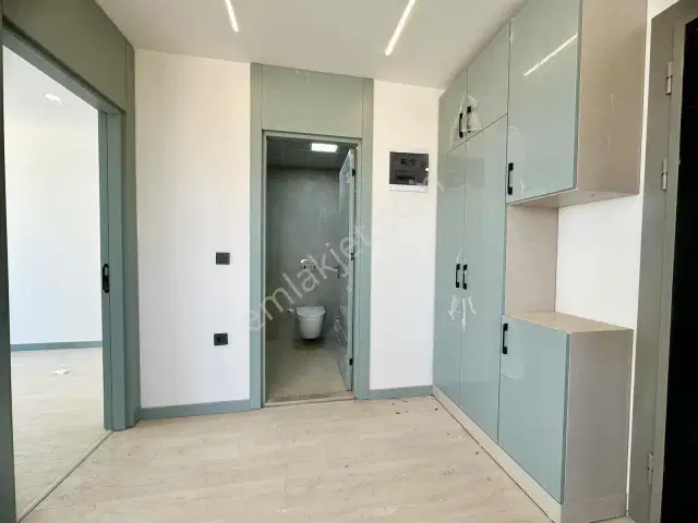 Hadi Mostafapour'dan İyi Lokasyonda Satılık 1+1 Lüks Daire — görsel 5