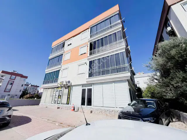 İki Katlı 180 M² Krediye Uygun Satılık Dükkan — görsel 2