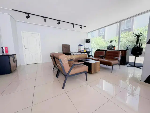 İki Katlı 180 M² Krediye Uygun Satılık Dükkan — görsel 7