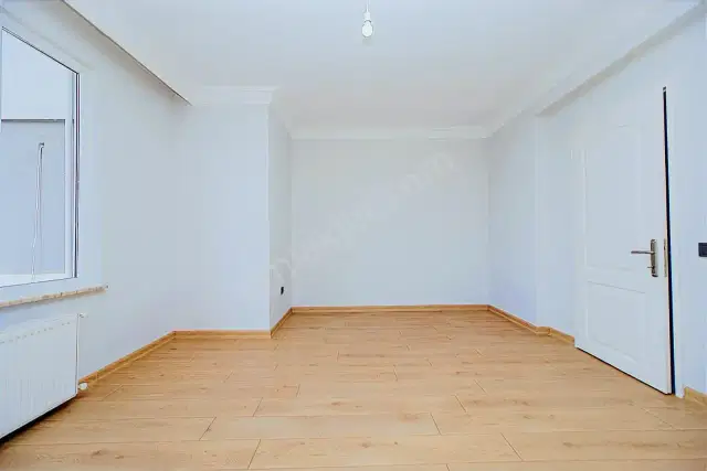 Yeşilbahçe'de Denize 5 Dk İçi Full Yapılı 3+1 180 M2 Satılık — görsel 8