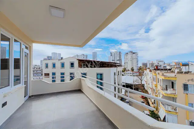 Yeşilbahçe'de Denize 5 Dk İçi Full Yapılı 3+1 180 M2 Satılık — görsel 14
