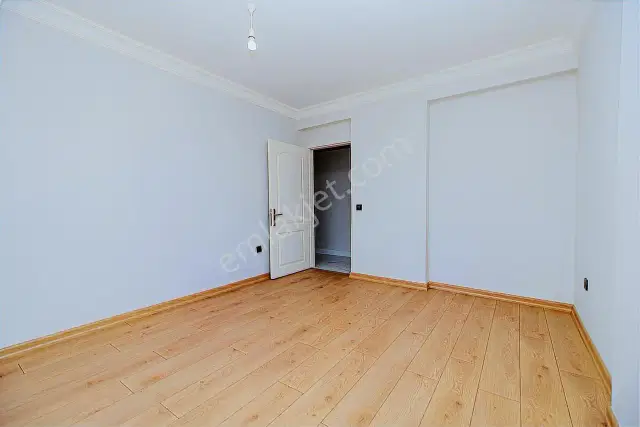 Yeşilbahçe'de Denize 5 Dk İçi Full Yapılı 3+1 180 M2 Satılık — görsel 18