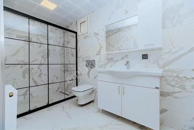 Yeşilbahçe'de Denize 5 Dk İçi Full Yapılı 3+1 180 M2 Satılık — görsel 24