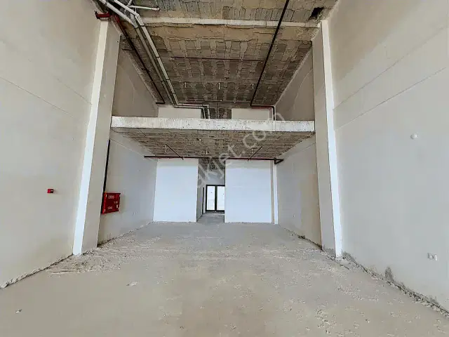 İyi Fiyatta 3 Katlı Dükkan Hem De Kardeş Kentler Caddesinde — görsel 6