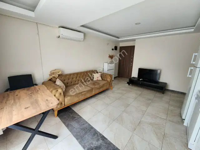 Güzeloba Turizm Yolu Yakını Yüksek Giriş Eşyalı Satılık 1+1 — görsel 2
