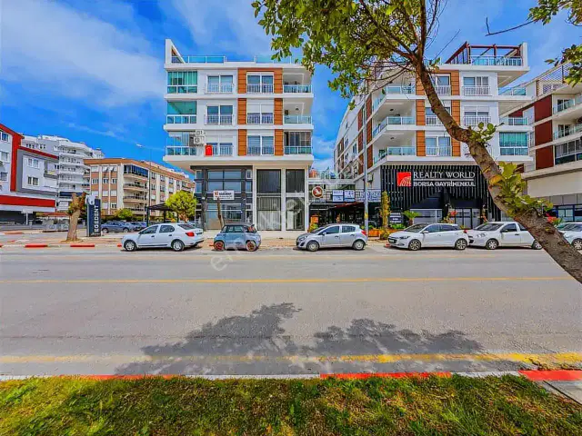 Meydankavağı 12. Cadde'de Satılık Faturalı İşyeri