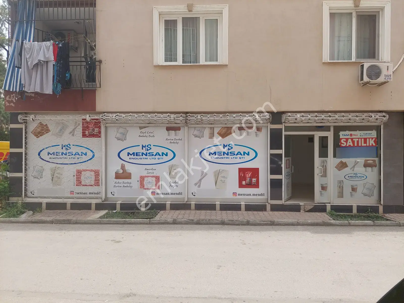 Muratpaşa'da Evliya Çelebi Cad'ne 450 Mt Otoparklı,depolu Dükkan