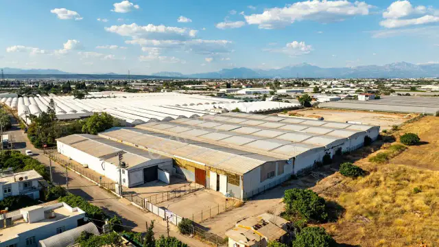 Kepez Menderes Mah. Kiralık 10.145 M² Kapasiteli Emsalsiz Depo — görsel 2