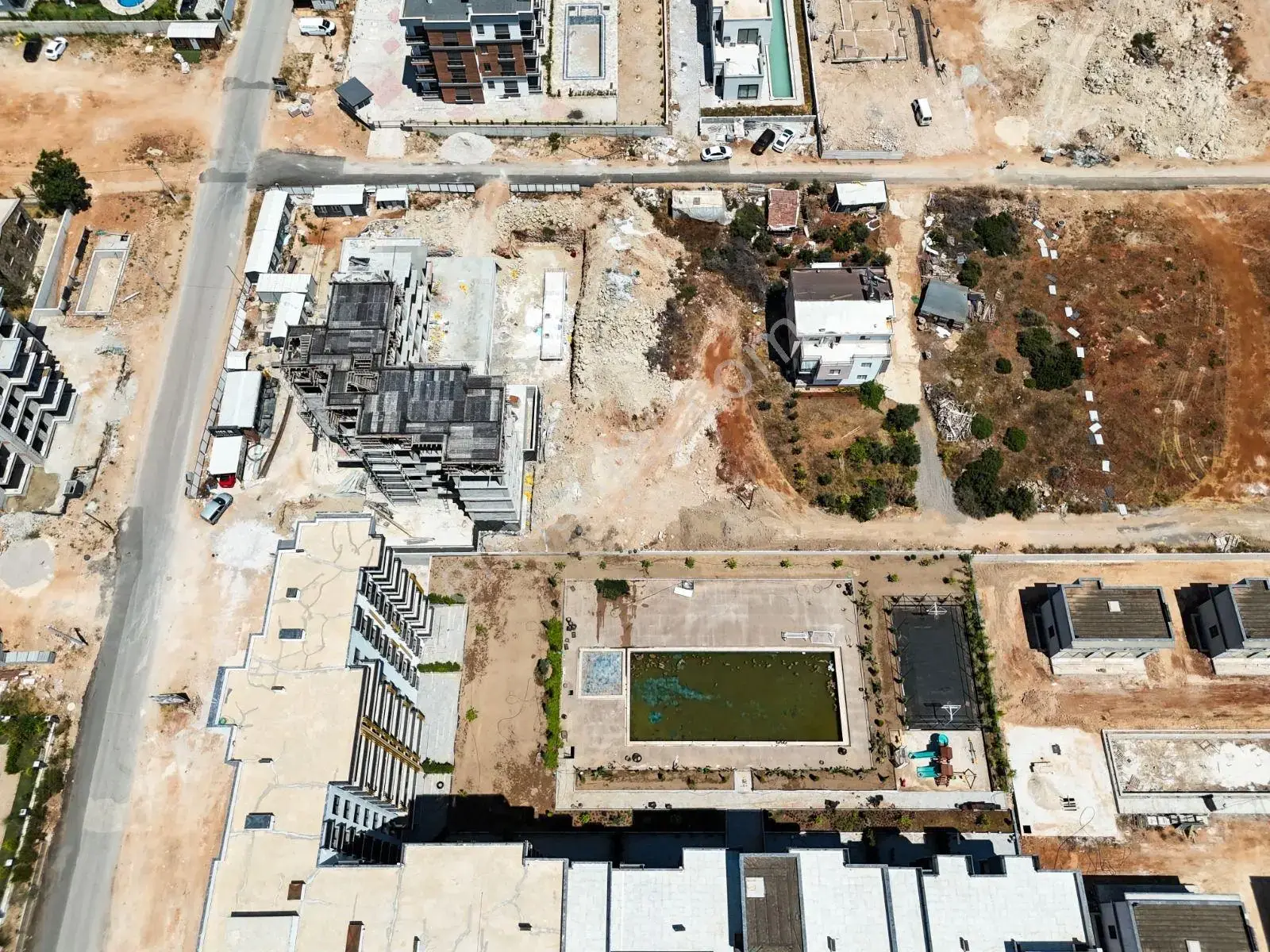 Altıntaş'ta Yatırımlık Fırsat 1303 M² Arsa Harika Lokasyon — görsel 4