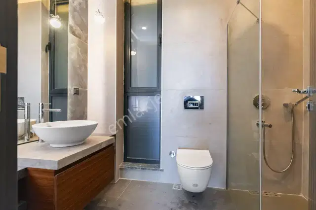 Altınkale Geniş Bahçeli Ve Kapalı Garajlı Özel Tasarım Villa — görsel 29