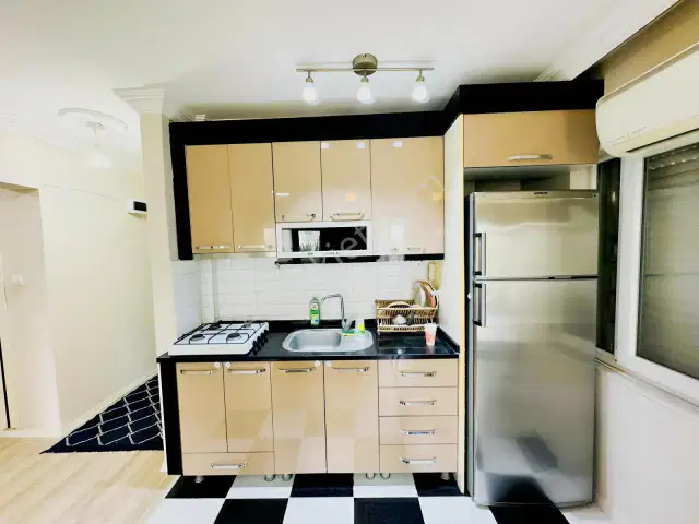 Güzeloba Denize Yakın Site İçi Eşyalı 2+1 Arakat Daire — görsel 7