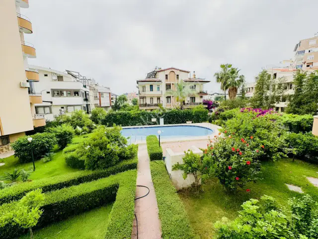 Güzeloba Denize Yakın Site İçi Eşyalı 2+1 Arakat Daire — görsel 16