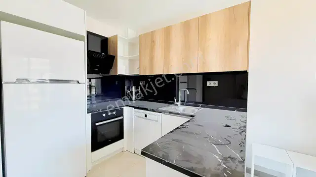 Fırsat Fiyatlı! Full Eşyalı İskanlı 1+1 | Modern Site — görsel 13