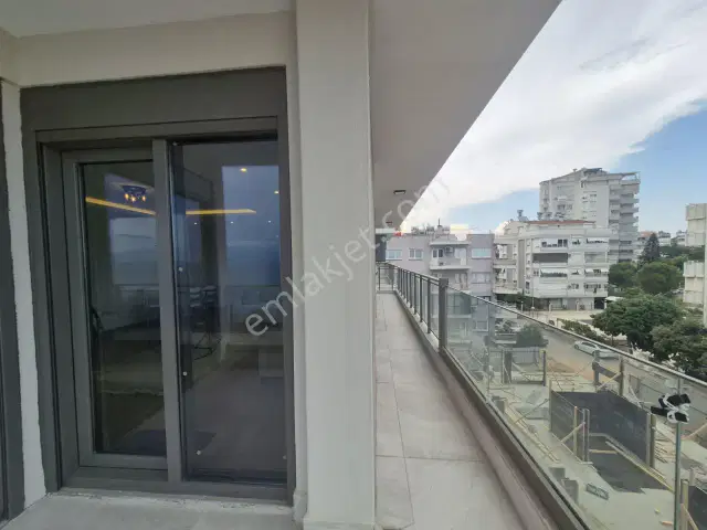 Denize Sıfır, Yeni Bina'da, Yeni Mobilyalı Daire — görsel 6