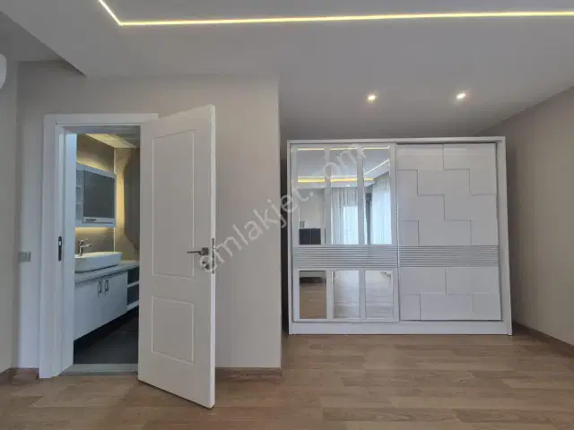 Denize Sıfır, Yeni Bina'da, Yeni Mobilyalı Daire — görsel 34