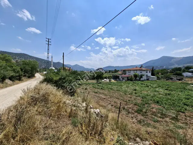 Bayatbademleri Köyü'nde Satılık Hisseli Tarla — görsel 10