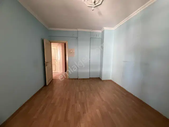 Üçgen Mahallesi Sgk Yanı Ara Katta 3+1 Kiralık Daire — görsel 17