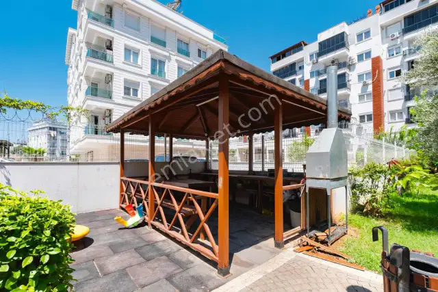 Havuzlu Ve Güvenlikli Sitede Doğalgazlı K.otoparklı 1+1 Fırsatı — görsel 6