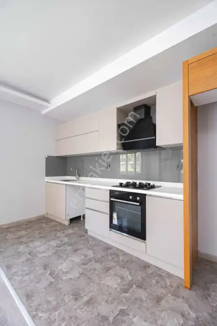 Havuzlu Ve Güvenlikli Sitede Doğalgazlı K.otoparklı 1+1 Fırsatı — görsel 18