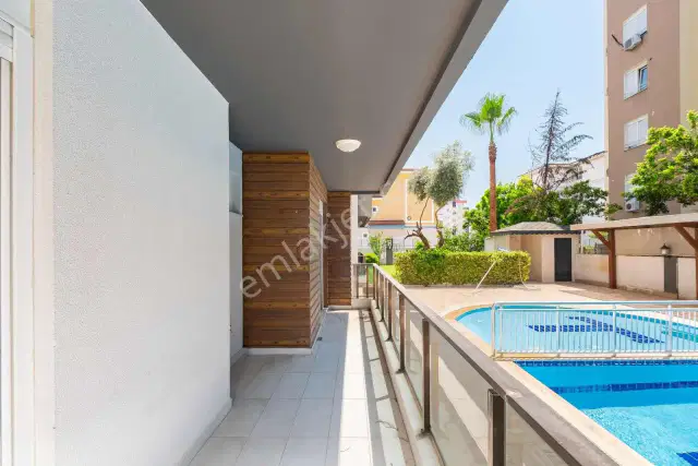 Havuzlu Ve Güvenlikli Sitede Doğalgazlı K.otoparklı 1+1 Fırsatı — görsel 20