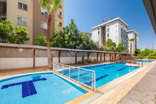 Havuzlu Ve Güvenlikli Sitede Doğalgazlı K.otoparklı 1+1 Fırsatı — görsel 27
