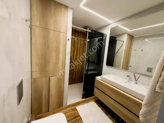 Meltem Güneş Sitesinde Deniz Manzaralı Mimar Yapımı 2+1 Eşyalı — görsel 15