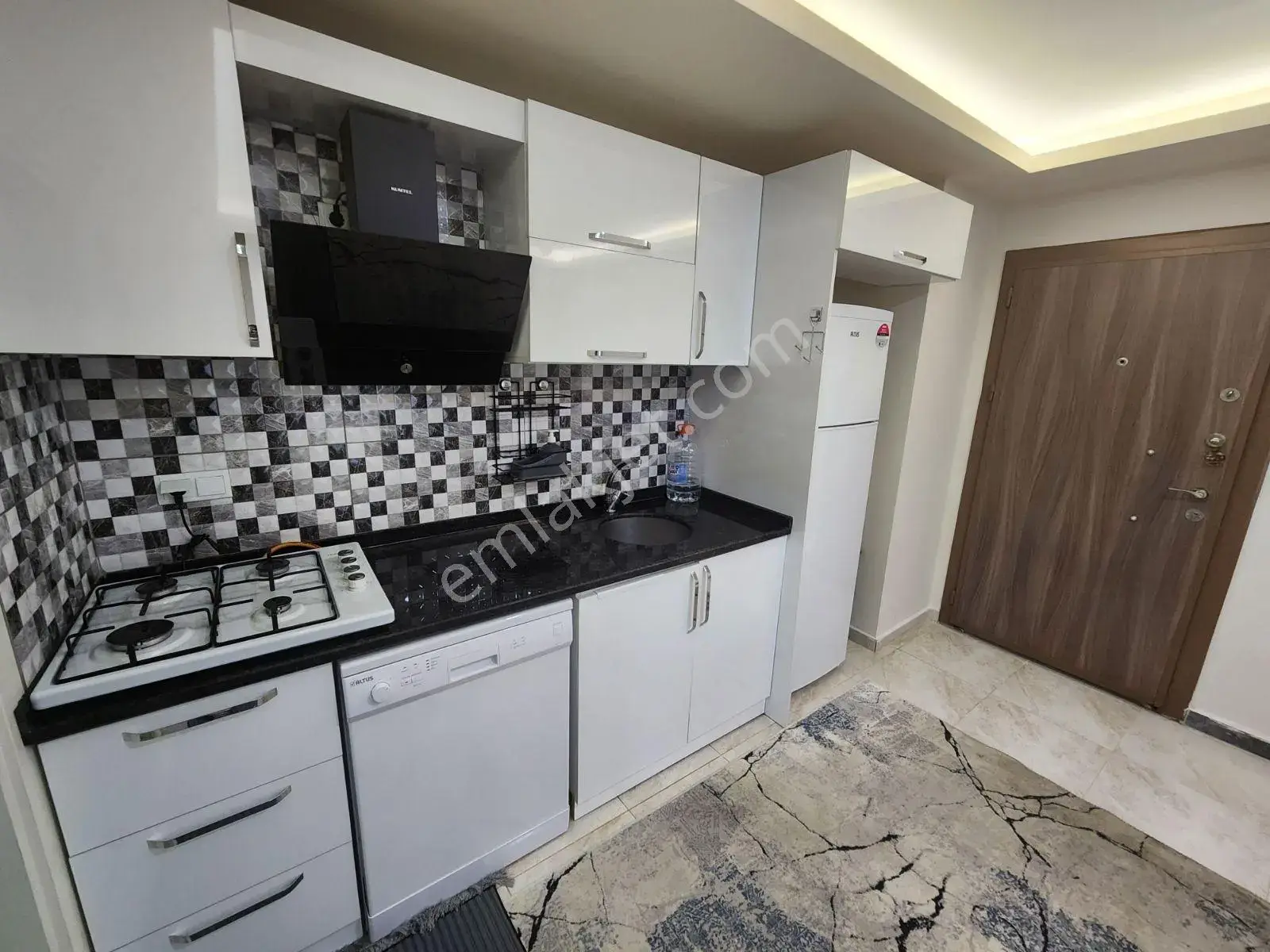Güzeloba Mah Oteller Bölgesi Eşyalı Satılık 40 M2 1+1 — görsel 4