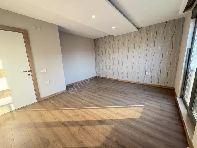 Full Özellıklı Sıtede Çıft Banyolu Genış Kıralık 2 + 1 Daıre — görsel 35