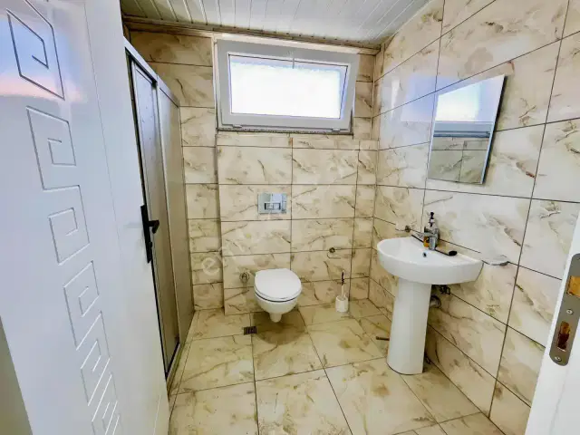 Site | Müstakil Villa | Havuz | Kapalı Otopark | Güvenlik — görsel 16