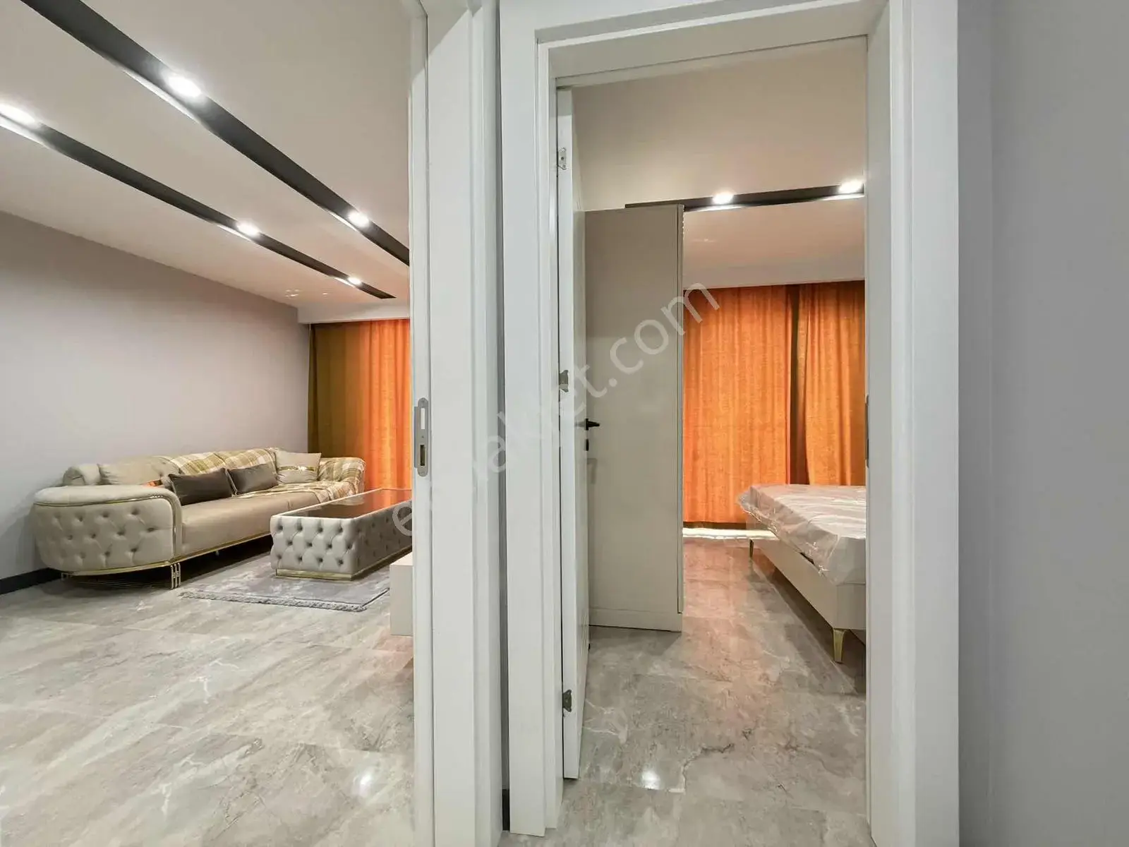 Altıntaş'ta Donanımlı Site İçinde 1+1 Eşyalı Kiralık Daire — görsel 17