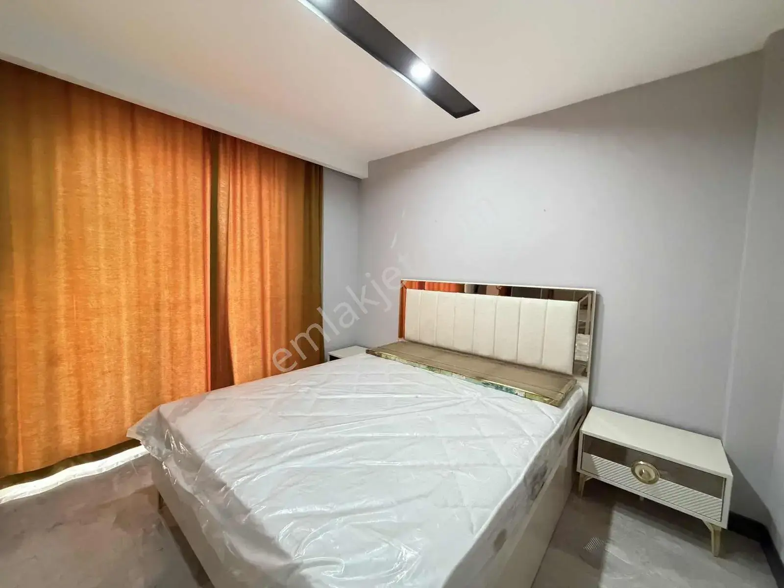 Altıntaş'ta Donanımlı Site İçinde 1+1 Eşyalı Kiralık Daire — görsel 18