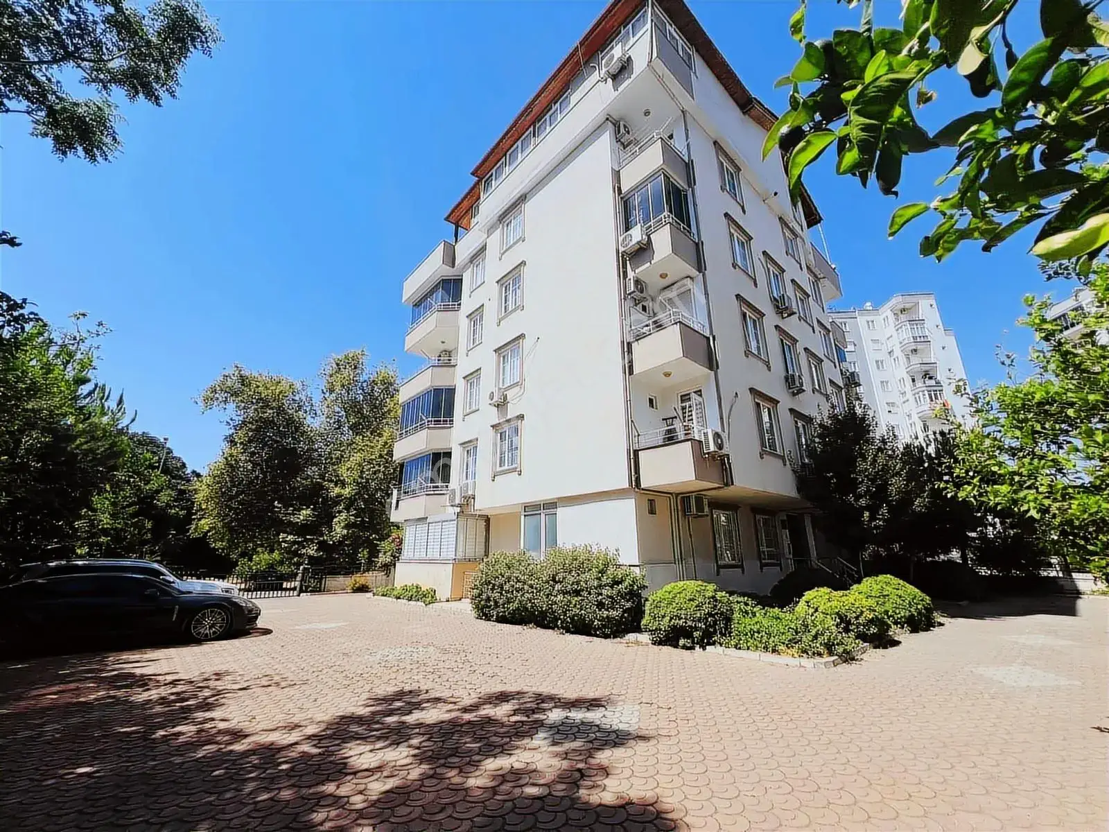 Çağlayan Da Masrafsız Yatırımlık Köşe Bina Satılık 2+1 Daire — görsel 5