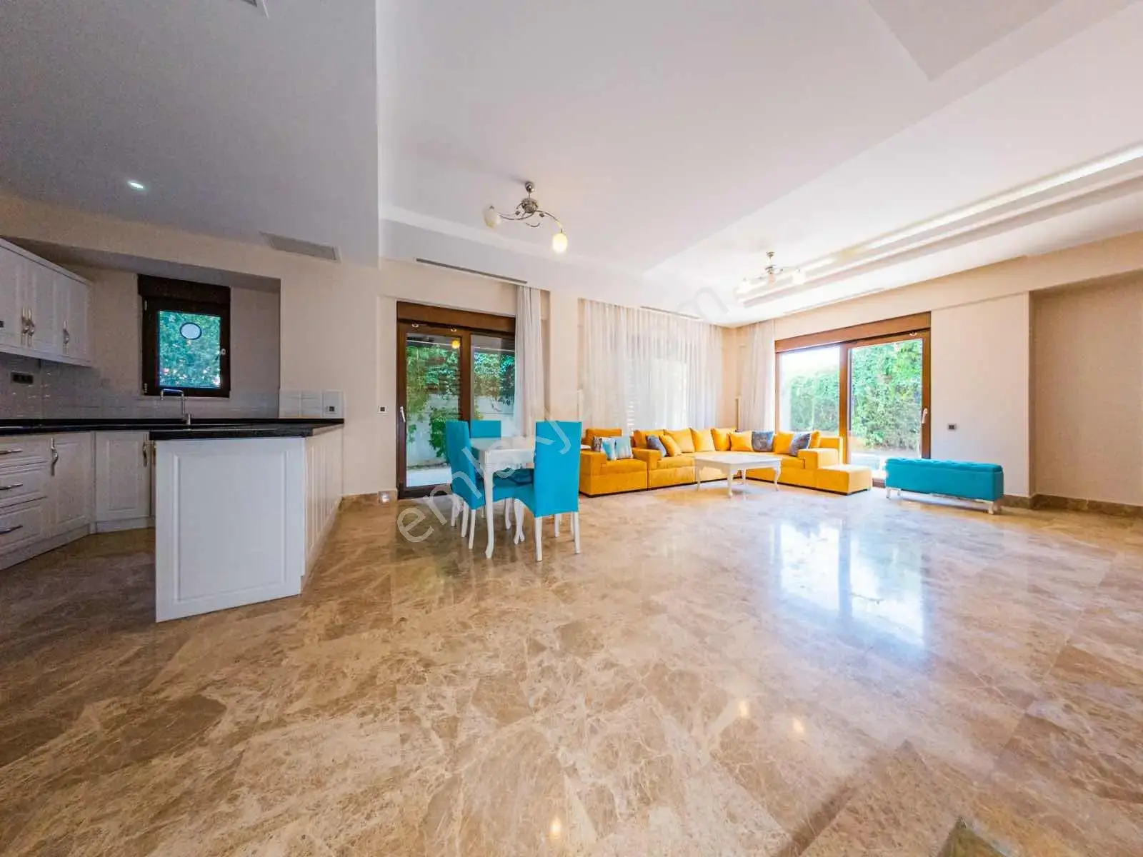 Ender Kortan'dan Kadriye'de 4+1 Kiralık Villa — görsel 9