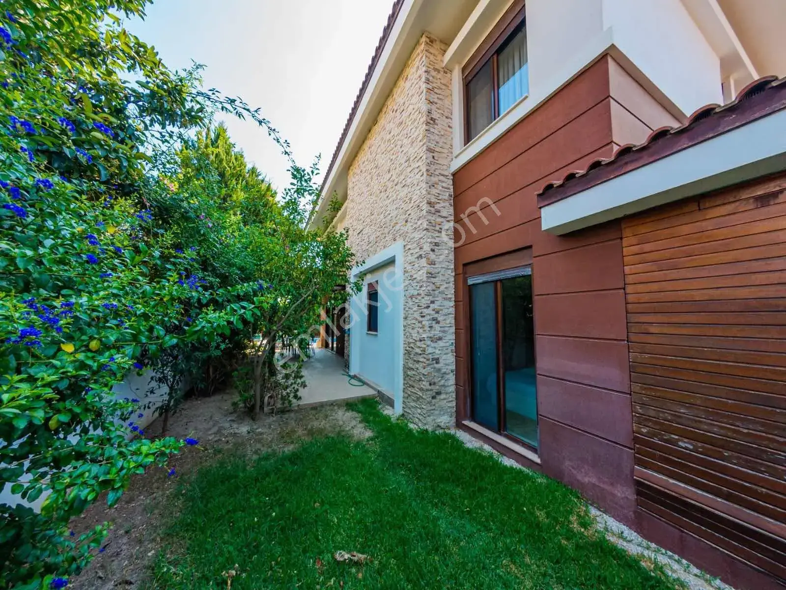 Ender Kortan'dan Kadriye'de 4+1 Kiralık Villa — görsel 17