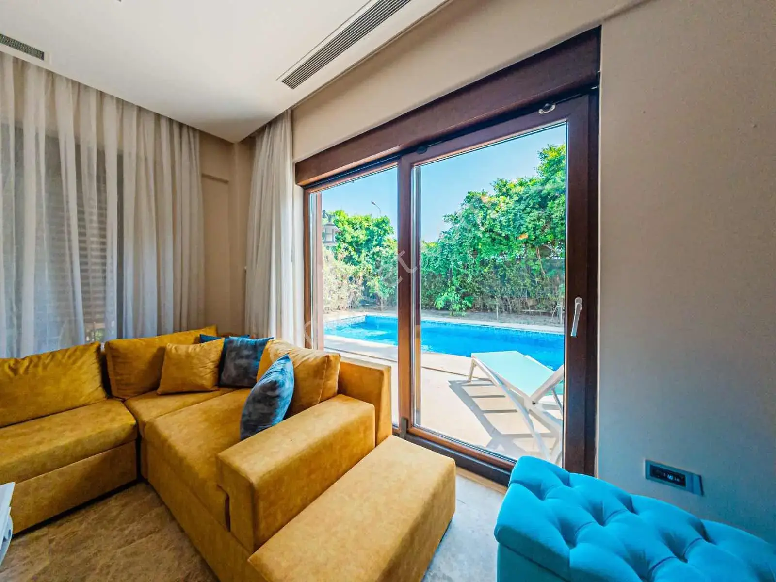 Ender Kortan'dan Kadriye'de 4+1 Kiralık Villa — görsel 28