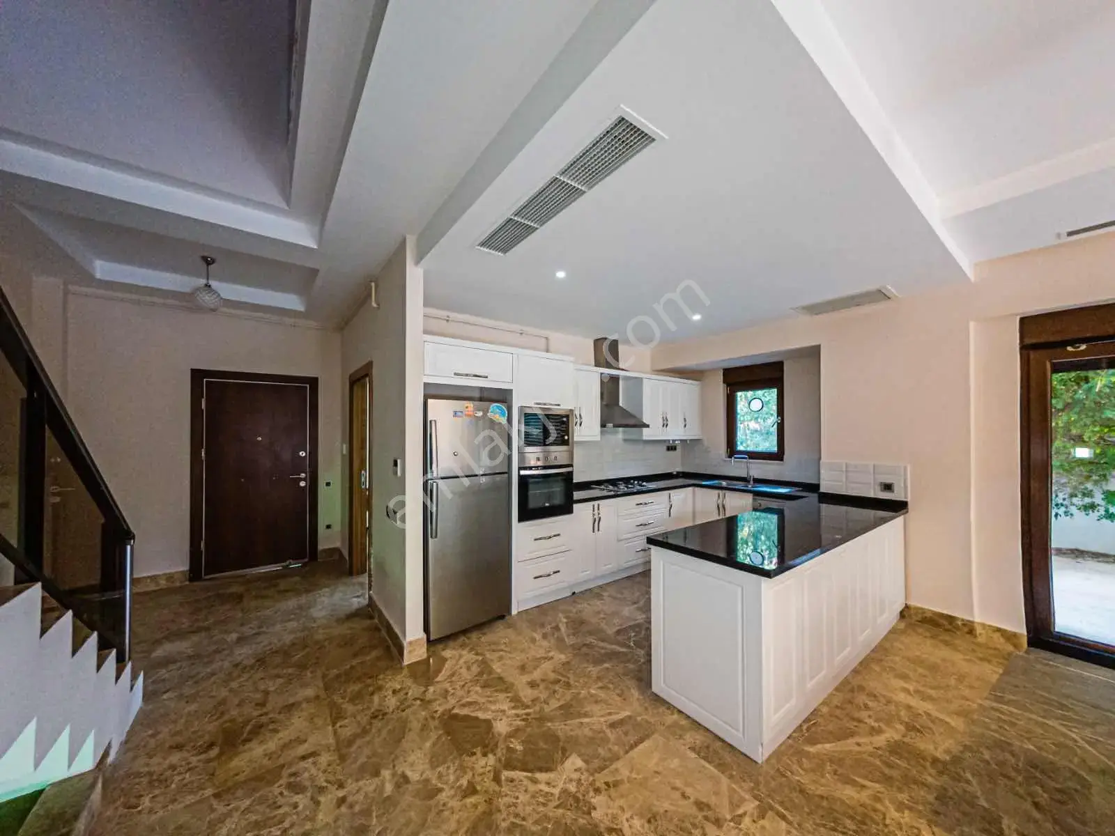 Ender Kortan'dan Kadriye'de 4+1 Kiralık Villa — görsel 31