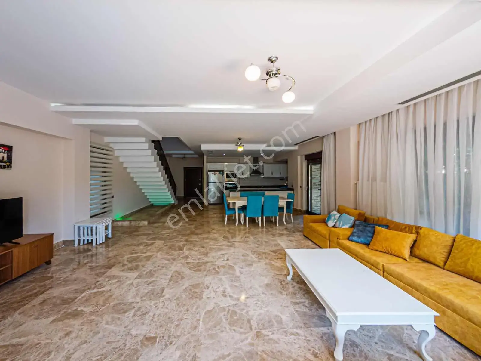 Ender Kortan'dan Kadriye'de 4+1 Kiralık Villa — görsel 32