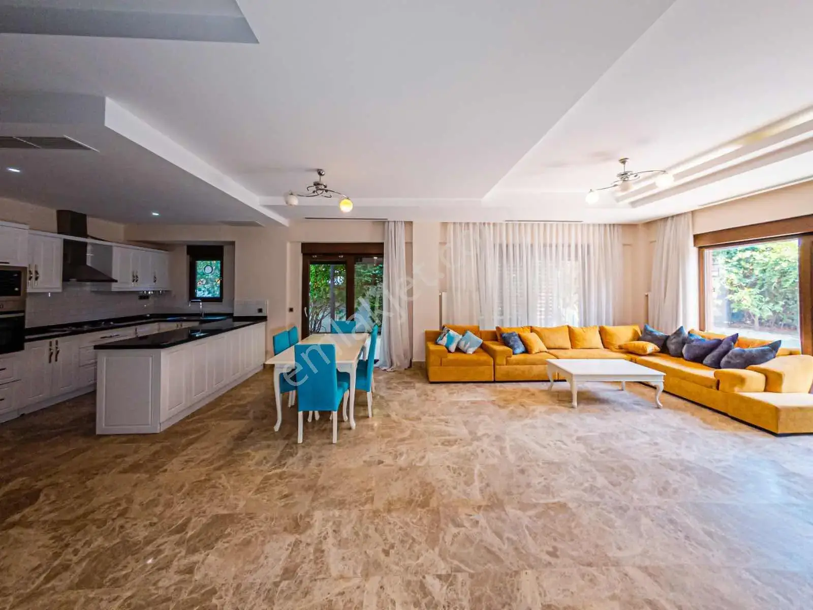 Ender Kortan'dan Kadriye'de 4+1 Kiralık Villa — görsel 35