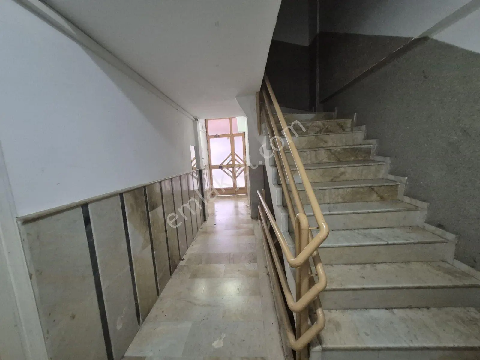 Muhteşem Bir Konumda Kiralık Ofis — görsel 5