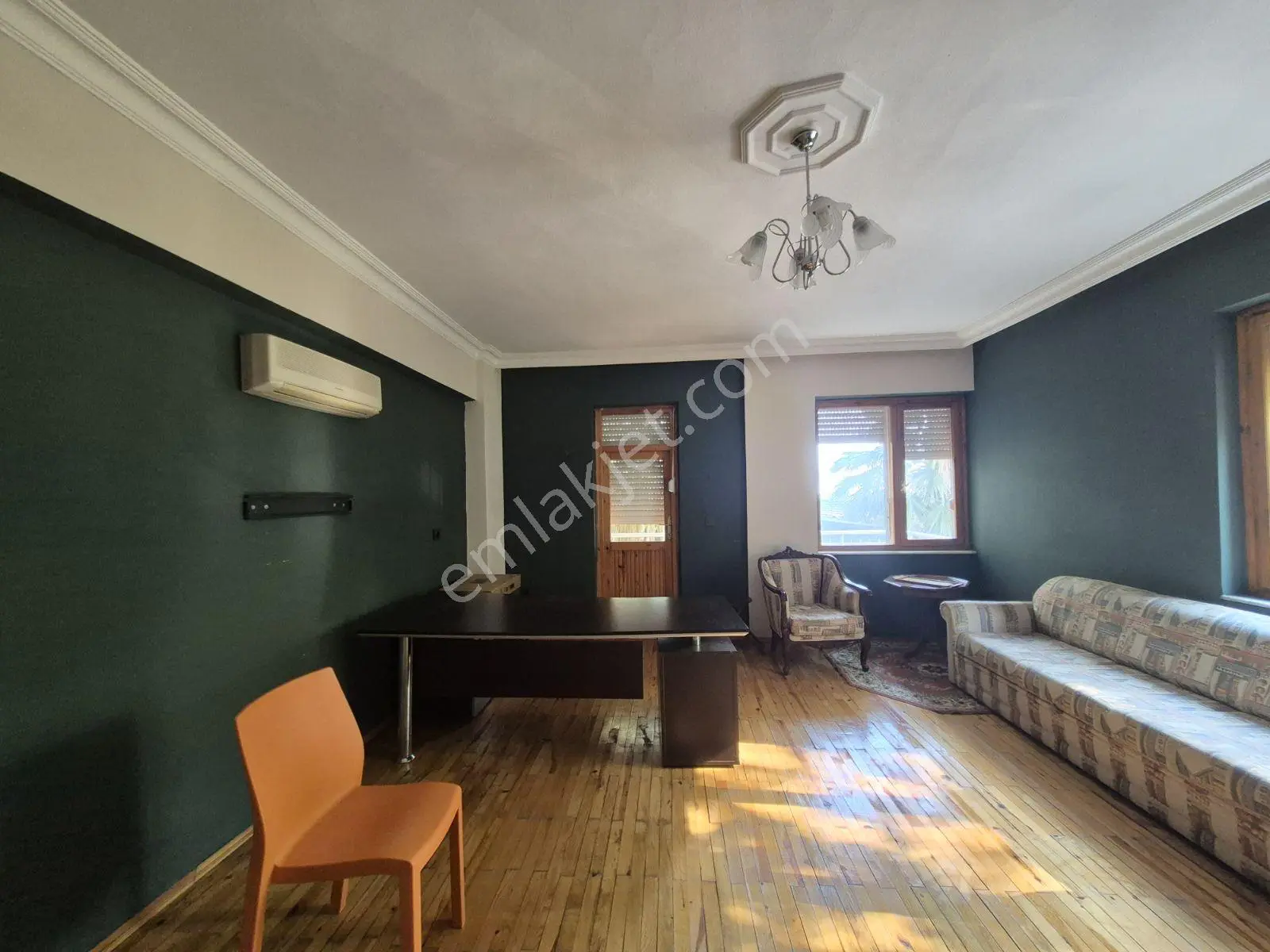 Muhteşem Bir Konumda Kiralık Ofis — görsel 7