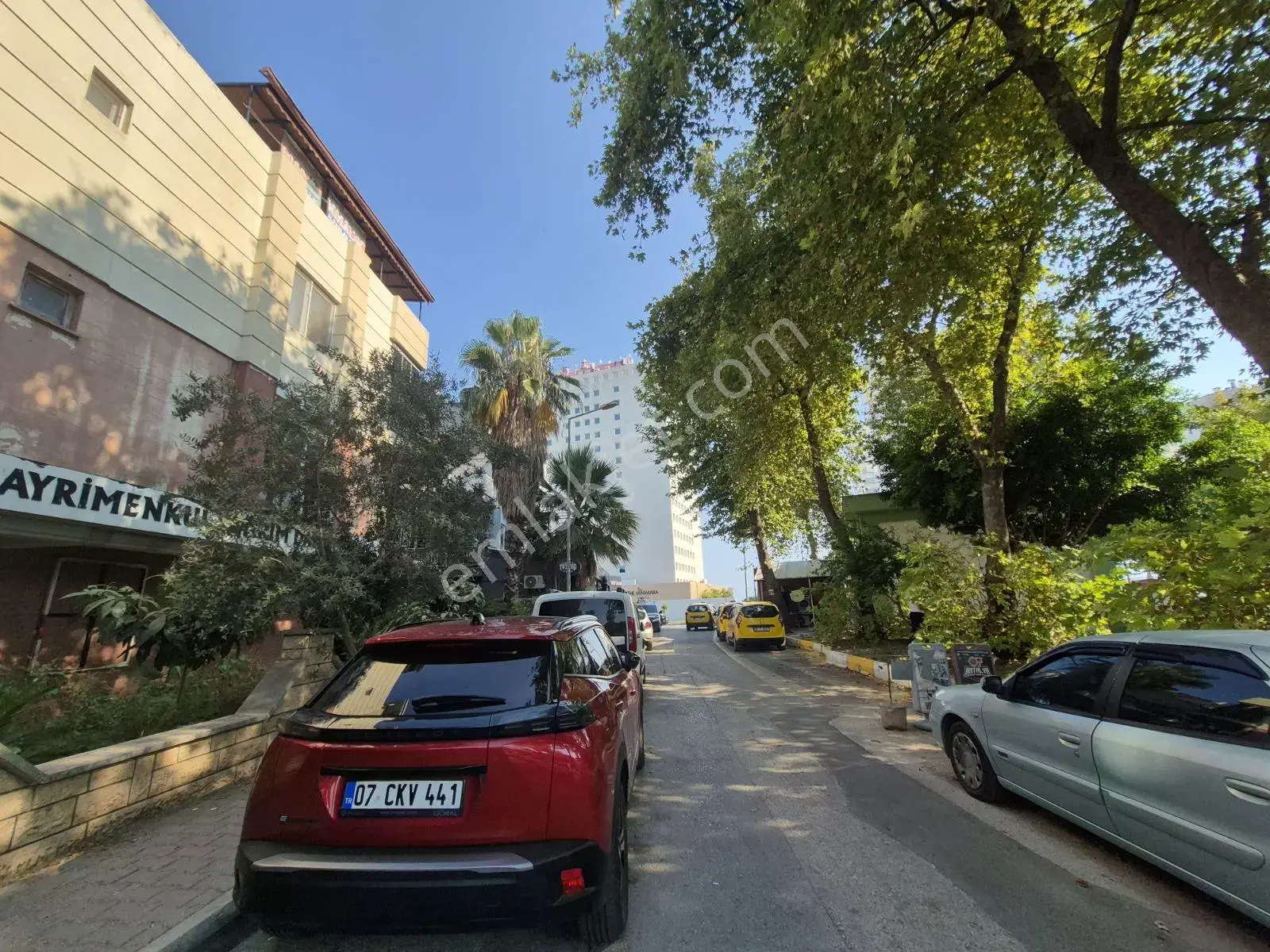 Muhteşem Bir Konumda Kiralık Ofis — görsel 12