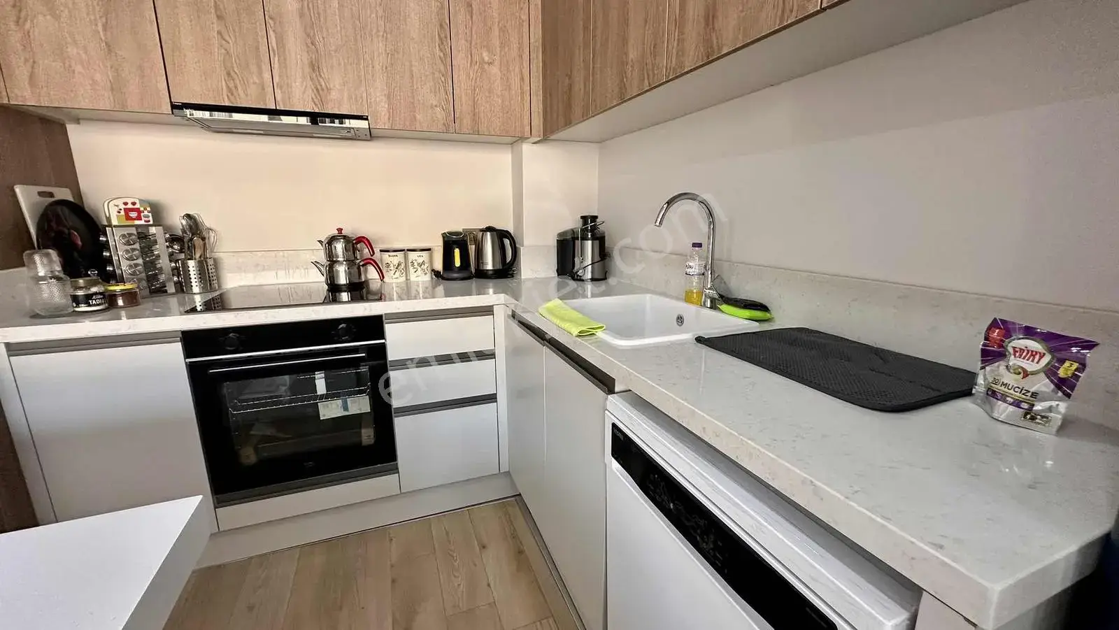 Havalimanı Yakını Site İçerisinde Eşyalı Kiralık Daire — görsel 2