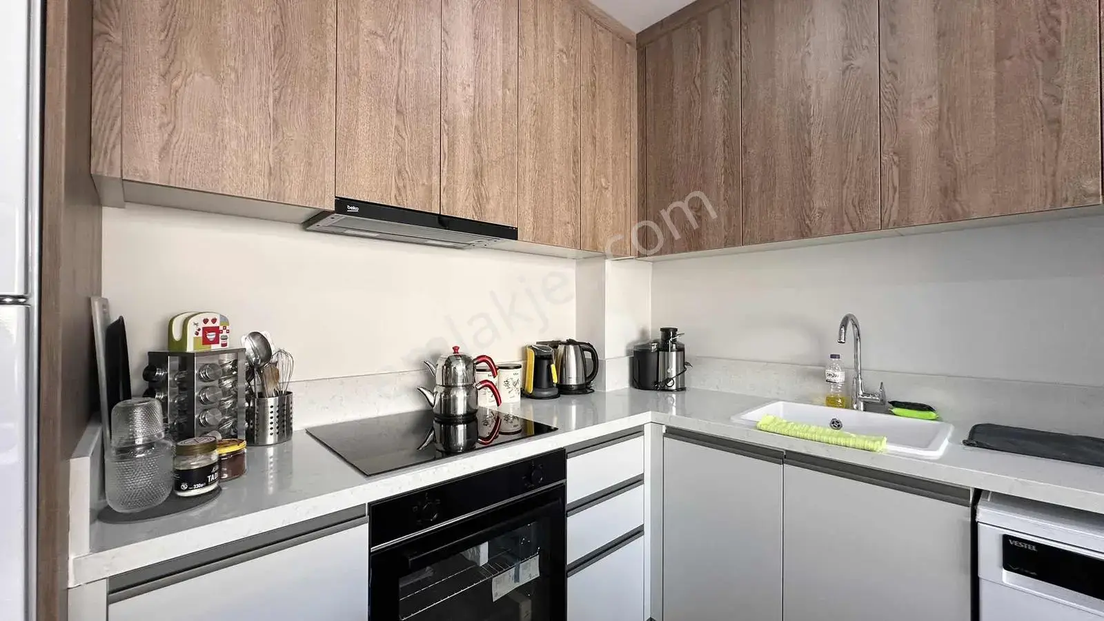 Havalimanı Yakını Site İçerisinde Eşyalı Kiralık Daire — görsel 3