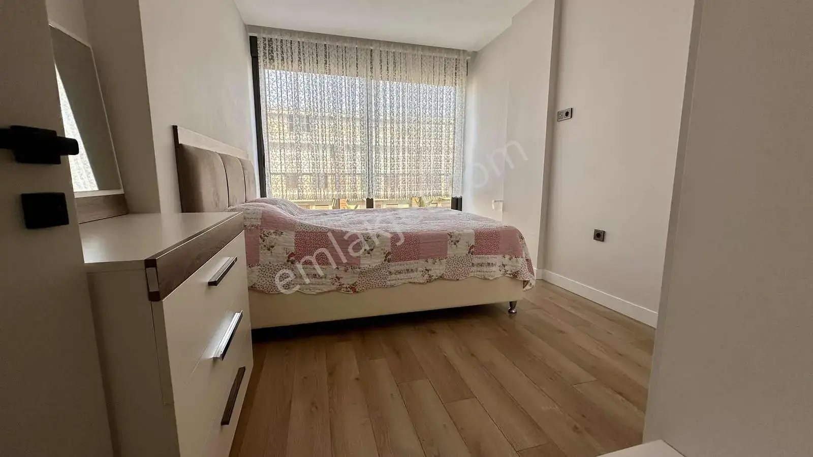 Havalimanı Yakını Site İçerisinde Eşyalı Kiralık Daire — görsel 5