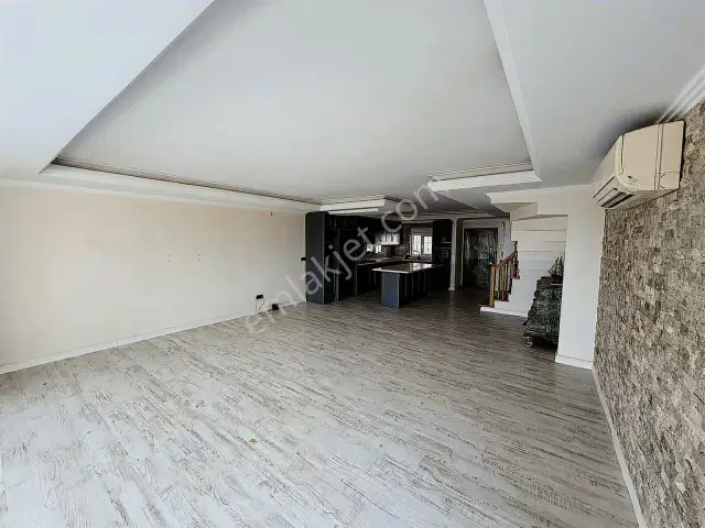 Deniz Manzaralı Dublex 3+1 Daire Eşyasız Kiralık — görsel 23