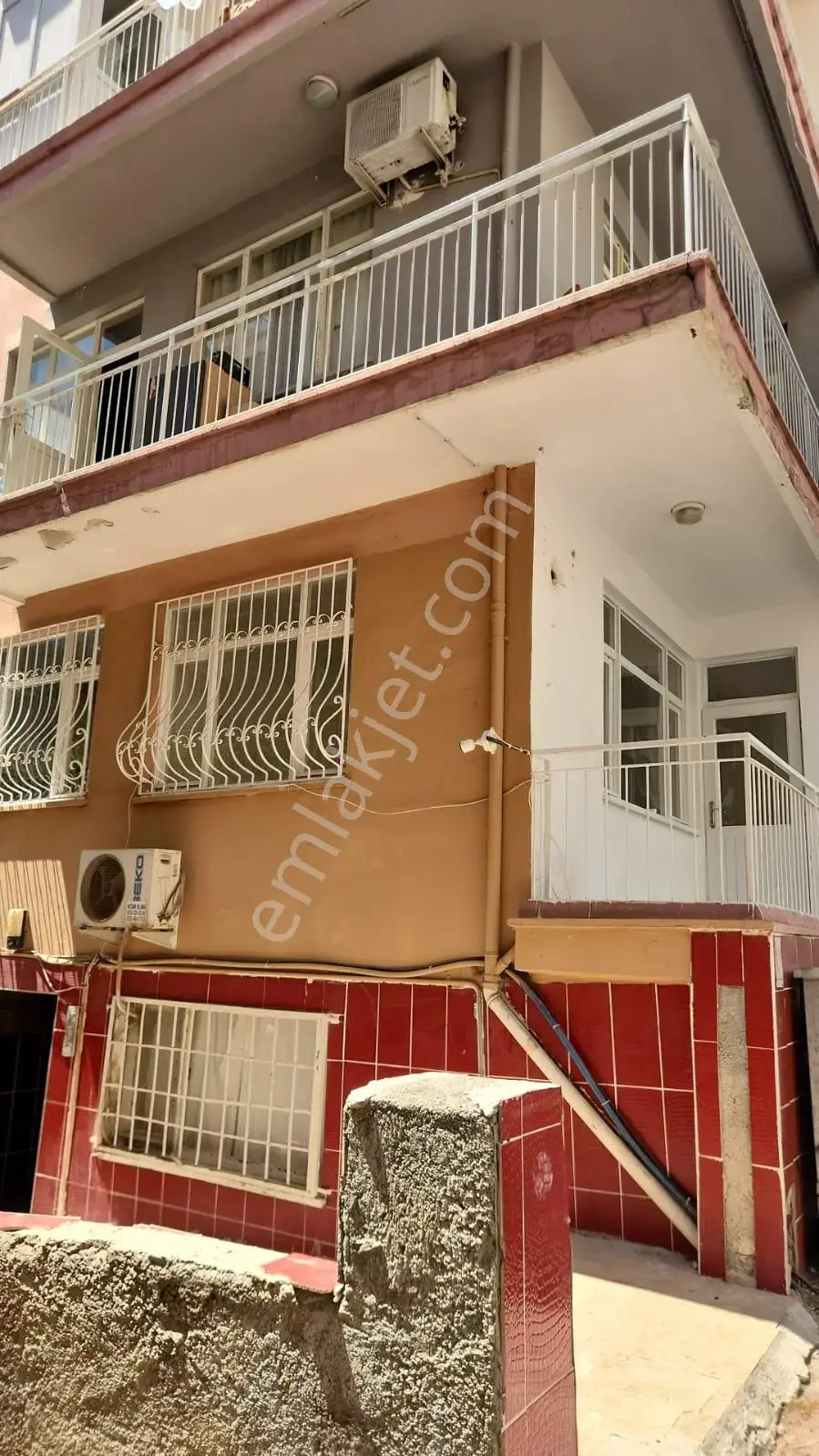 Merkez 'de Güllük Caddeye Yakın 90 M2 2+1 Daire — görsel 2