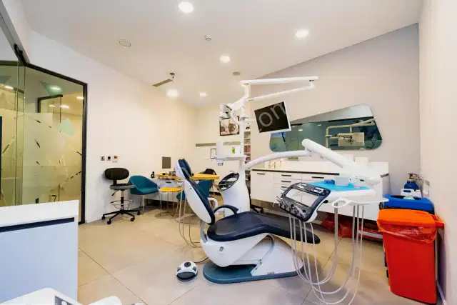 En İyi Lokasyon Emsalsiz Diş Kliniği — görsel 8