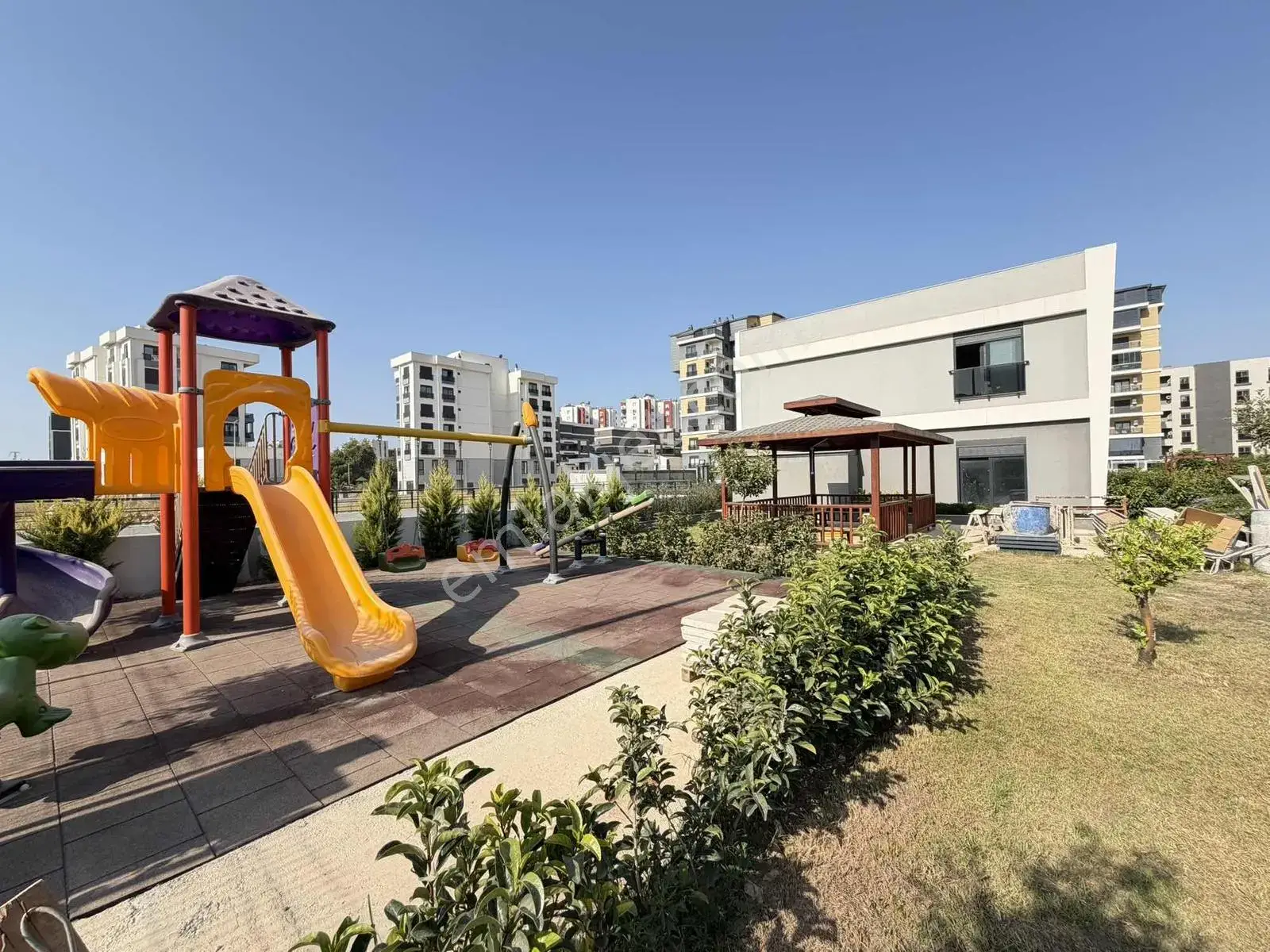 Altıntaşta Oturuma Hazır, Güney Cephe, Full Eşyalı 2+1 Kiralık — görsel 2